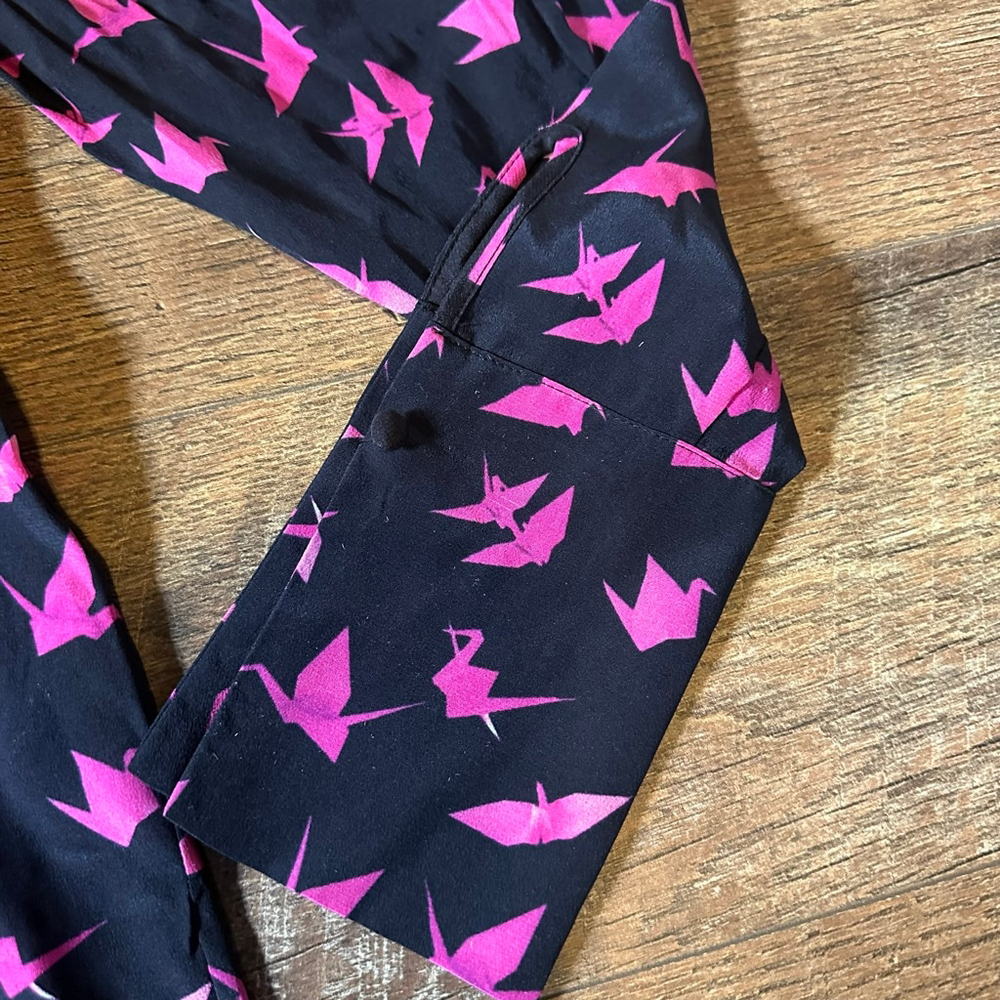 Women's catherinegee Black Pink Origami Crane Button Down Shirt S - Picture 7 of 10
